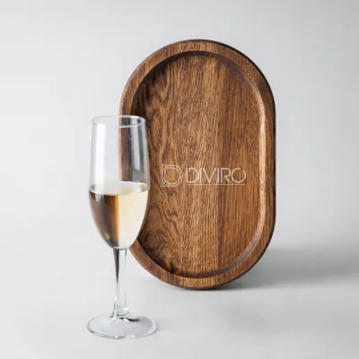 Овальная тарелка из дуба, 32×20 см от мастерской DIVIRO